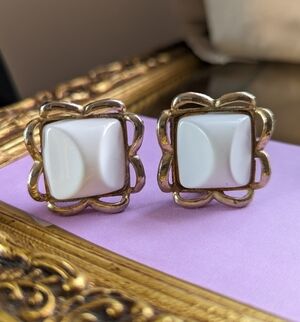 Vintage Retro Square White center gold tone clip on earrings
